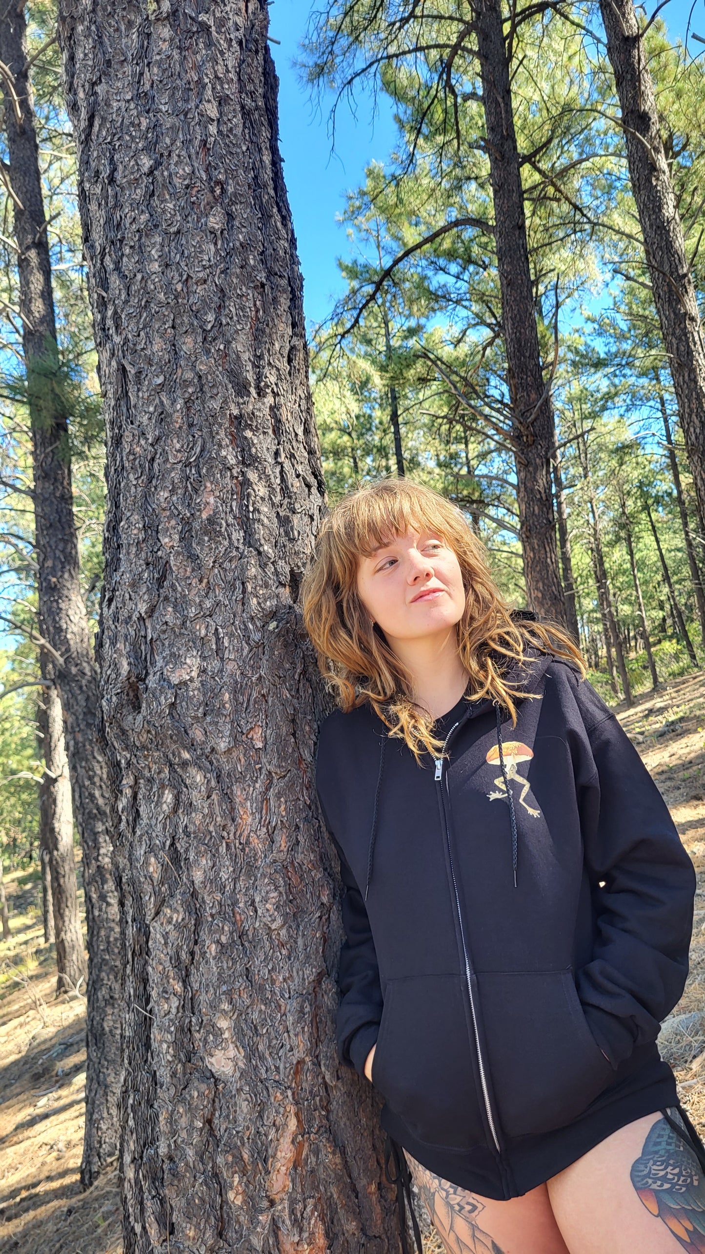 🍄 Mycelial Jump 🐸 - Hoodie